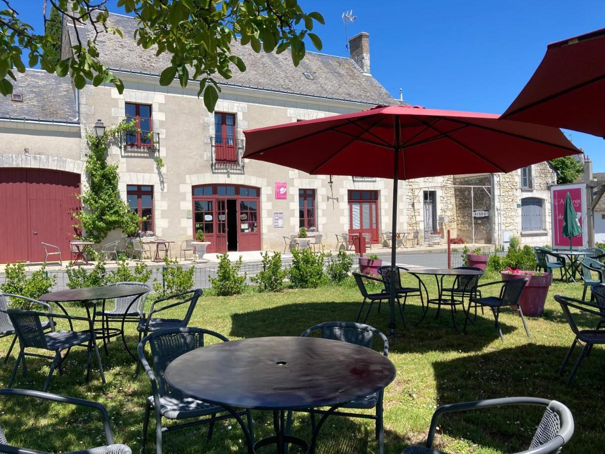 Logis Auberge De Crissay Екстериор снимка