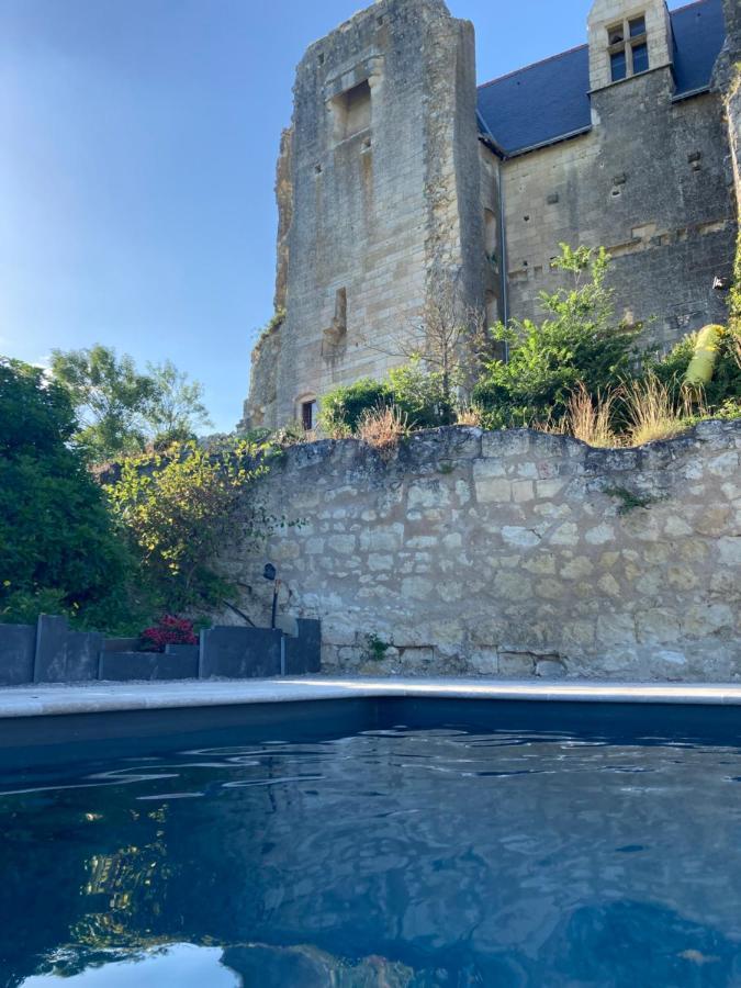 Logis Auberge De Crissay Екстериор снимка