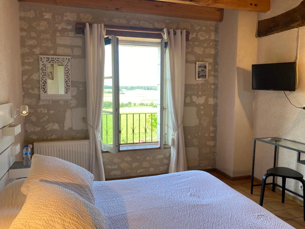 Logis Auberge De Crissay Екстериор снимка
