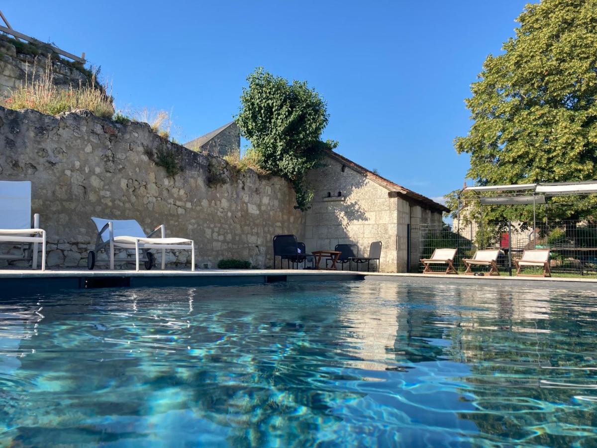 Logis Auberge De Crissay Екстериор снимка